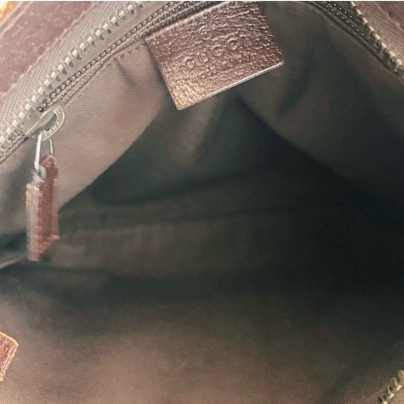 Gucci GG Canvas Leather Messenger Shoulder Bag
Crossbody Bag 122793 - Picture 13 of 17